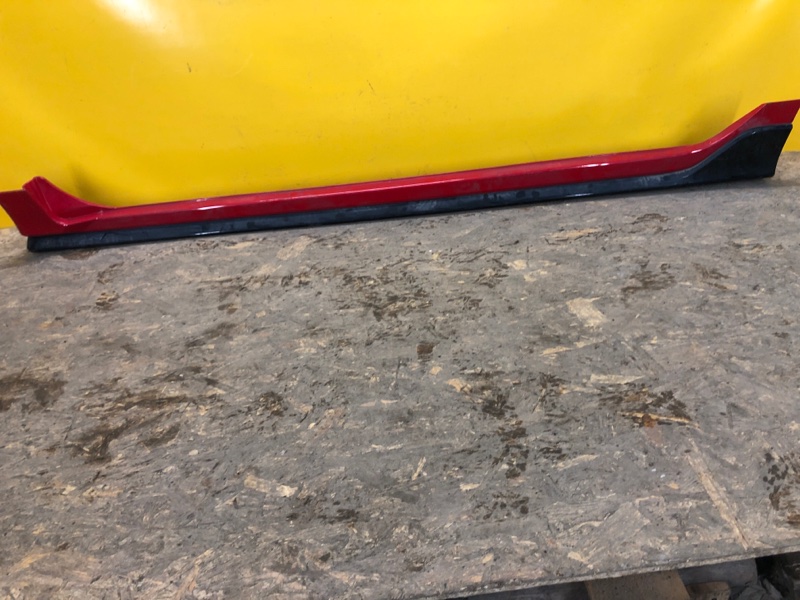 Накладка порога наружная левая HONDA CIVIC FC/FK 15- 71850-TGG-A500 Б/У