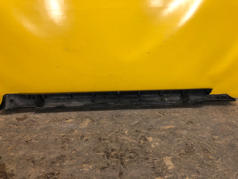 Накладка порога наружная левая GS350 GS300 05-11