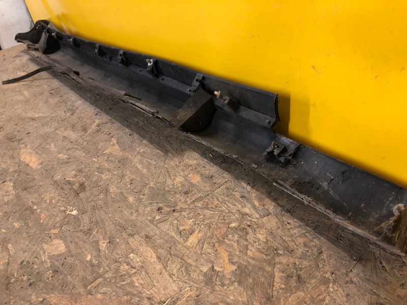 Накладка порога наружная левая IS250/350 05-13