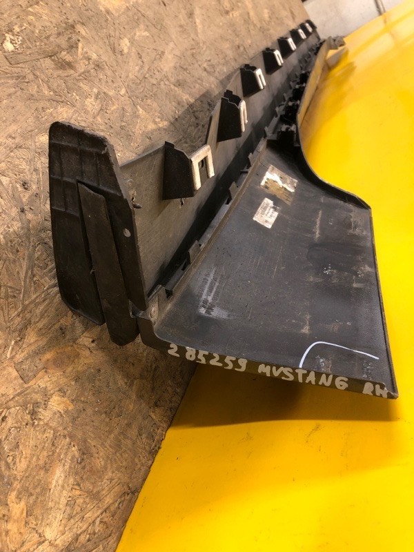 Накладка порога наружная правая FORD MUSTANG 15-