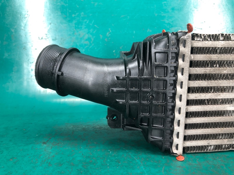 Радиатор интеркулера Q5 08-16 2011 CAEB 2.0T Радиатор интеркулера Q5 08-16 2011 CAEB 2.0T