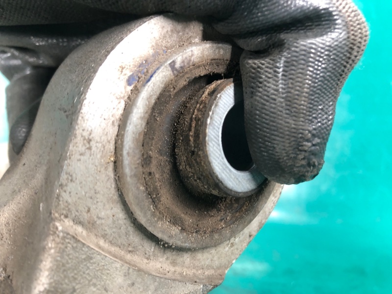 Цапфа задняя левая FUSION 14- 2016 2.5L Цапфа задняя левая FUSION 14- 2016 2.5L