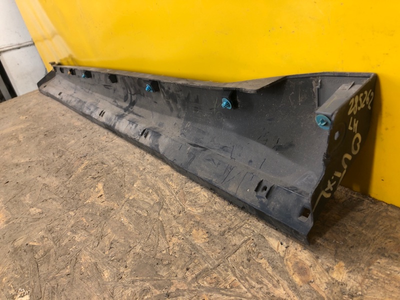 Накладка порога наружная левая MITSUBISHI OUTLANDER XL 05-13