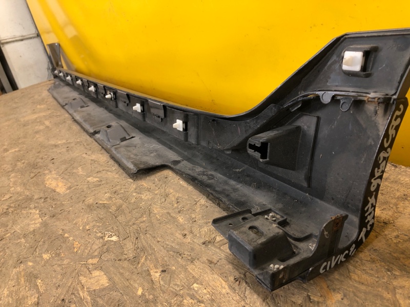 Накладка порога наружная правая HONDA CIVIC FC/FK 15-