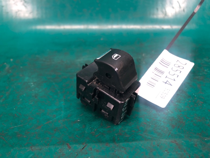 Запчасть кнопка стеклоподъемника задняя правая FORD FUSION 14- 2016 2.5L DG9Z-14529-AB Б/У Кнопка стеклоподъемника задняя правая FORD FUSION 14- 2016 2.5L DG9Z-14529-AB Б/У