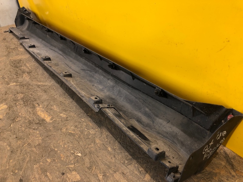 Накладка порога наружная правая FX S50 03-08 Накладка порога наружная правая FX S50 03-08