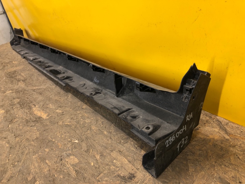 Накладка порога наружная правая X-TRAIL/ROGUE T32 13-20