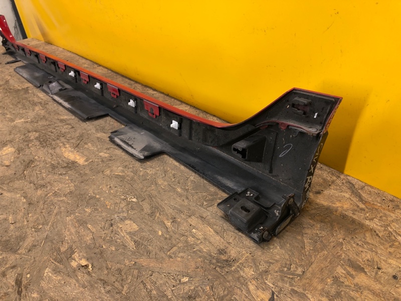 Накладка порога наружная правая CIVIC FC/FK 15-