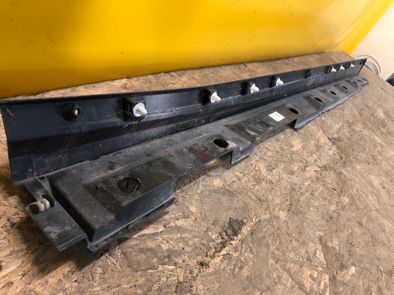 Накладка порога наружная левая TOYOTA RAV4 18-