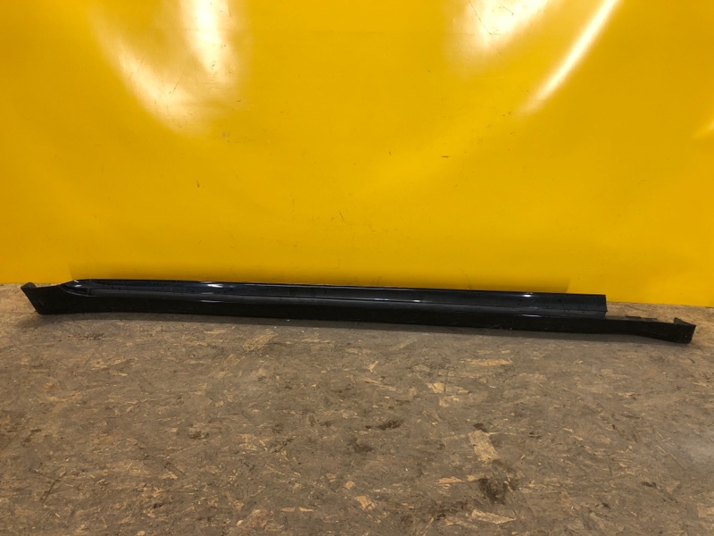 Накладка порога наружная правая LEXUS IS250/350 05-13 75850-53010 Б/У