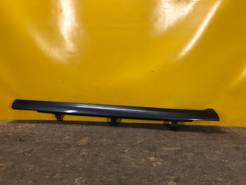 Накладка порога наружная левая HONDA CIVIC 5D 06-11 71850-SMG-E50ZA Б/У