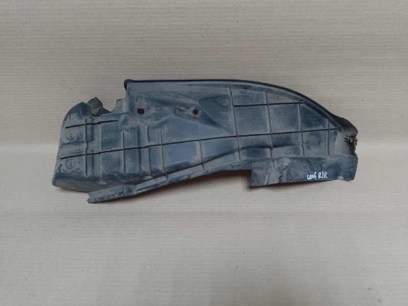 Подкрылок задний правый LEAF 10-17