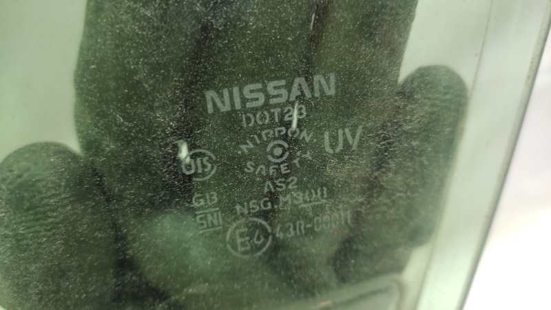 Стекло двери переднее левое X-TRAIL/ROGUE T32 13-20 Стекло двери переднее левое X-TRAIL/ROGUE T32 13-20