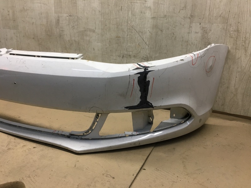 Бампер передний VOLKSWAGEN JETTA USA 10-17