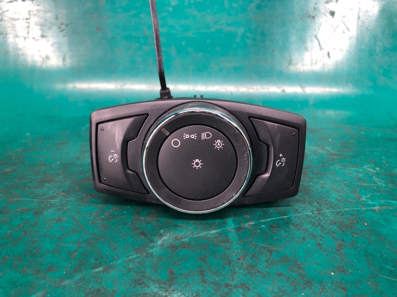 Запчасть блок управления освещением FORD FUSION 14- 2016 2.5L DG9Z-11654-CA Б/У Блок управления освещением FORD FUSION 14- 2016 2.5L DG9Z-11654-CA Б/У