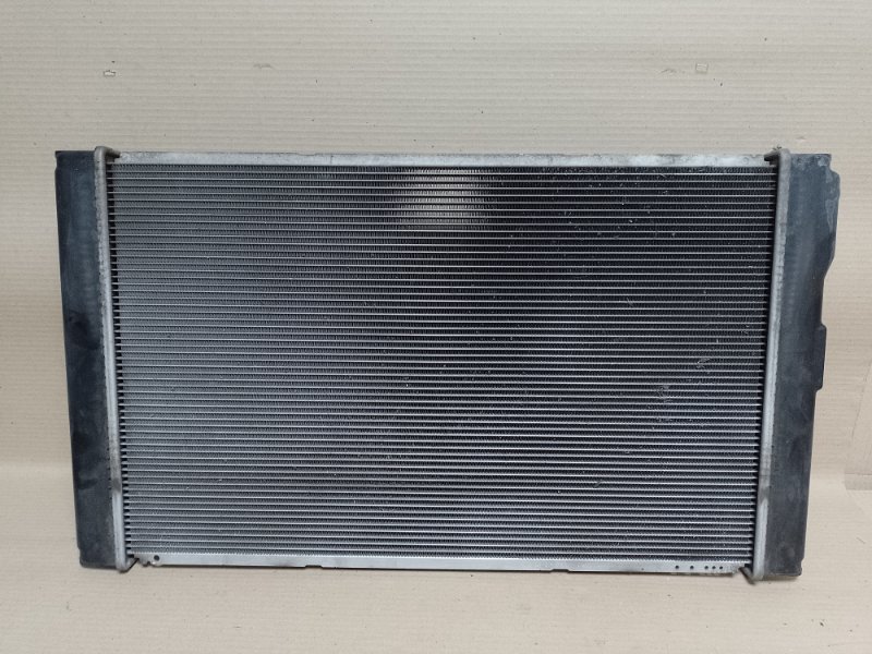 Радиатор основной TOYOTA PRIUS - 30 09-17 16400-37230 Б/У