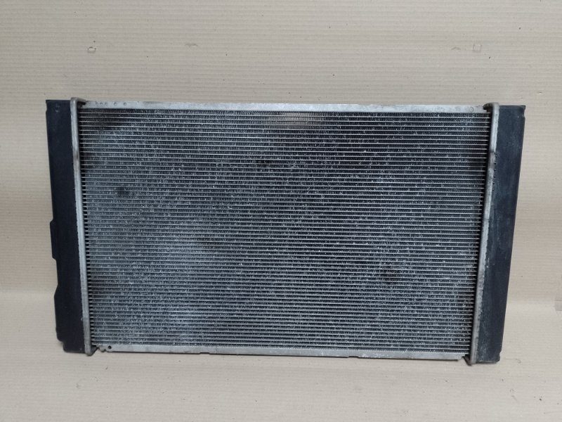 Радиатор основной TOYOTA PRIUS - 30 09-17 16400-37230 Б/У
