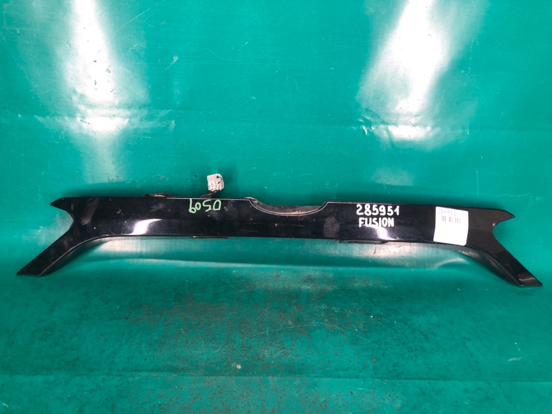 Панель подсветки номера FORD FUSION 14- 2016 2.5L DS7Z-5443400-BA Б/У