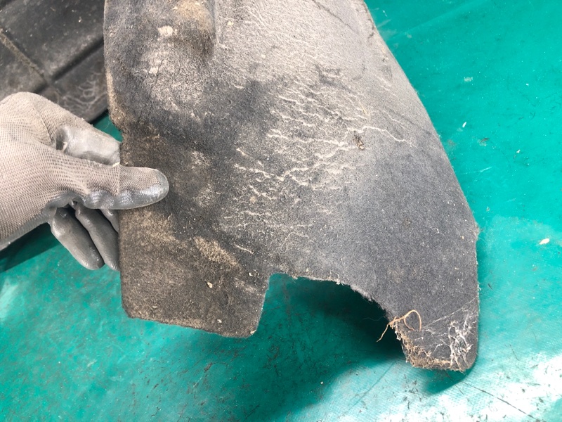 Подкрылок задний правый FUSION 14- 2016 2.5L