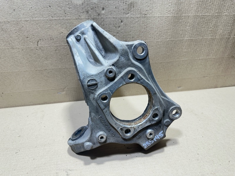 Запчасть кулак поворотный правый DODGE DART 12-16 2015 2.4 ED6 68080586AD Б/У Кулак поворотный правый DODGE DART 12-16 2015 2.4 ED6 68080586AD Б/У