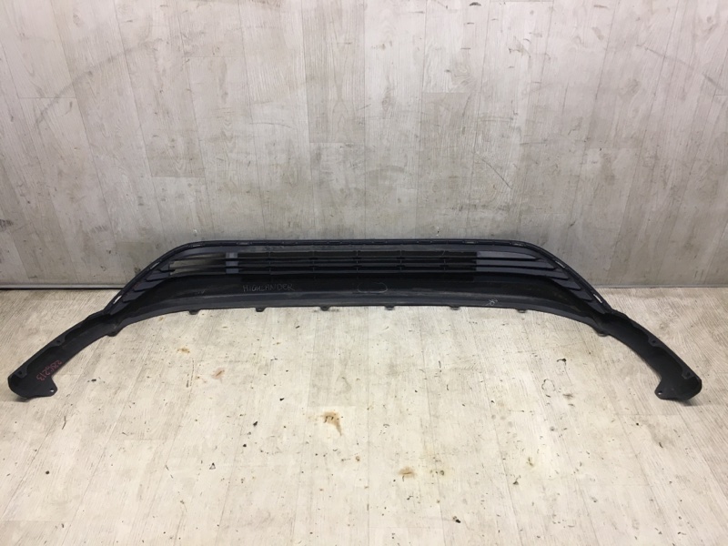 Бампер передний HIGHLANDER 13-19