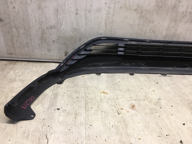 Бампер передний HIGHLANDER 13-19