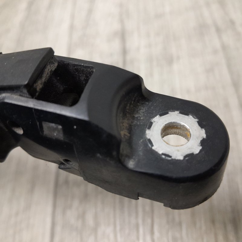 Поводок стеклоочистителя задний NISSAN TIIDA/VERSA C11 04-11