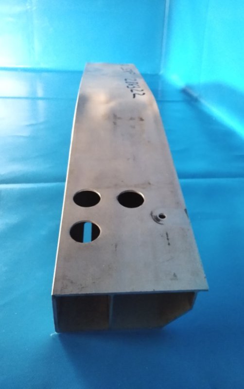 Усилитель переднего бампера передний LEAF 10-17