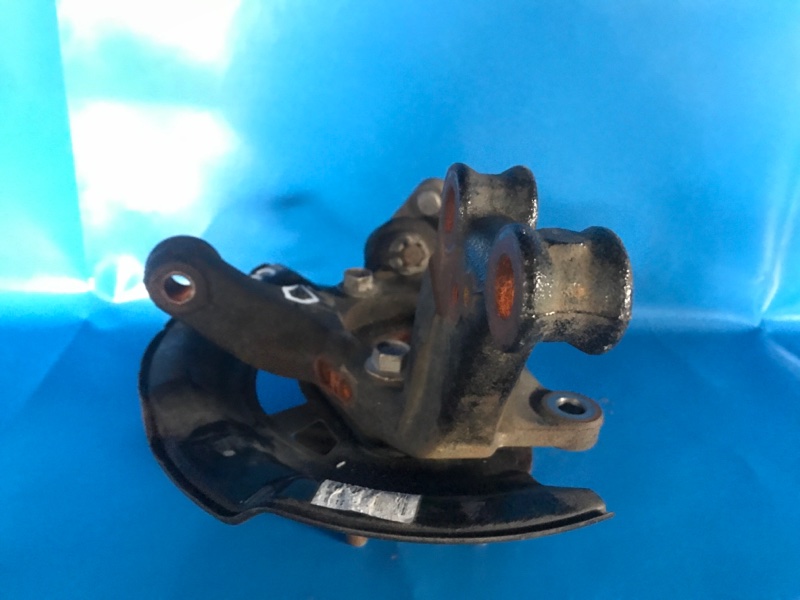 Кулак поворотный передний правый COROLLA 150 06-13 Кулак поворотный передний правый COROLLA 150 06-13