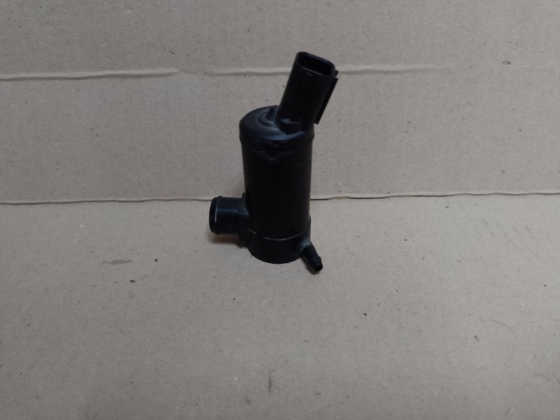 Насос омывателя стекла TOYOTA PRIUS - 30 09-17 Б/У