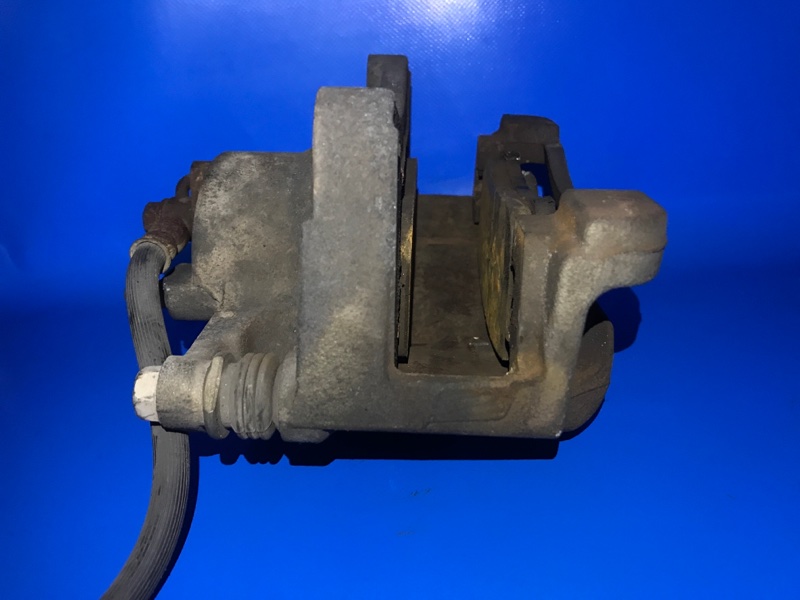 Суппорт тормозной передний левый CX-5 (KE) 11-17