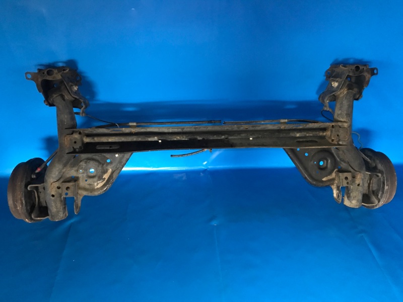 Балка задней подвески NISSAN JUKE 10-19 55501-BV80A Б/У