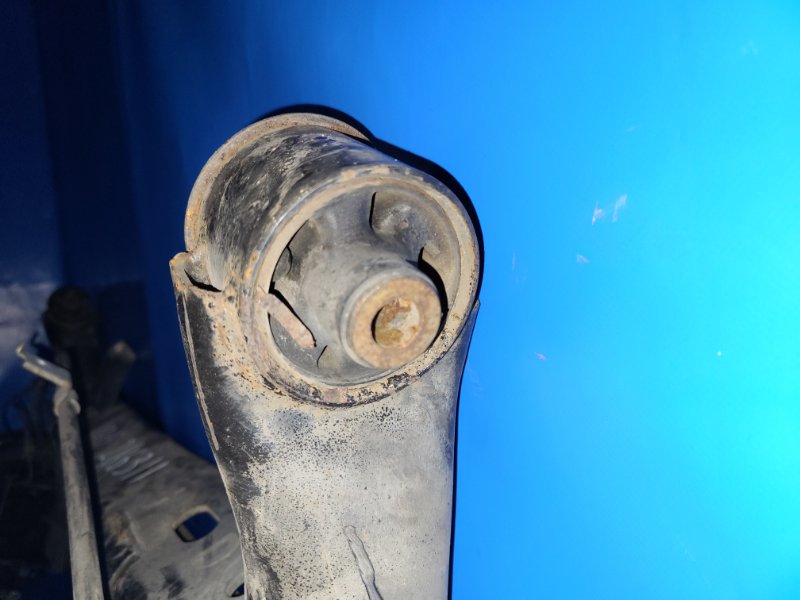 Балка задней подвески LEAF 10-17