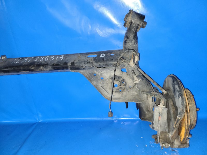 Балка задней подвески NISSAN LEAF 10-17