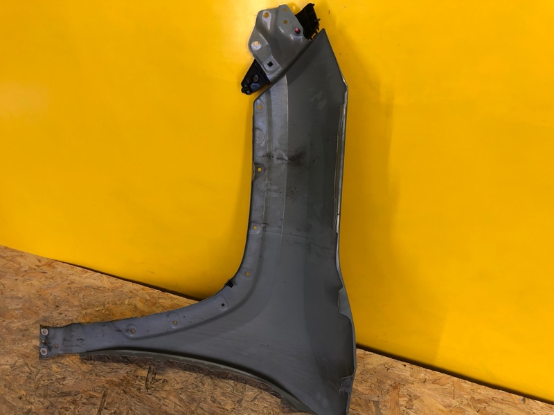 Крыло переднее правое RAV4 18- Крыло переднее правое RAV4 18-