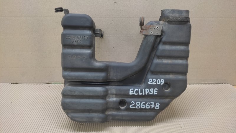 Резонатор воздушного фильтра MITSUBISHI ECLIPSE 05-08 2006 COUPE 2.4 MN156773 Б/У