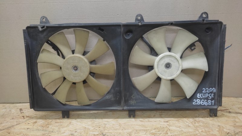 Диффузор вентилятора основного радиатора MITSUBISHI ECLIPSE 05-08 2006 COUPE 2.4 MN180293 Б/У