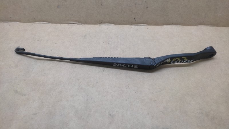 Поводок стеклоочистителя передний левый MITSUBISHI ECLIPSE 05-08 2006 COUPE 2.4 8250A095 Б/У