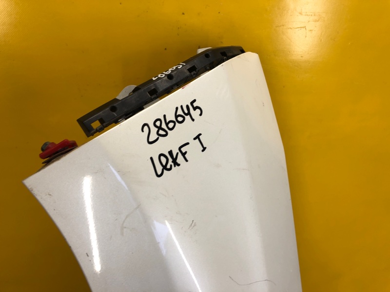 Крыло переднее левое LEAF 10-17