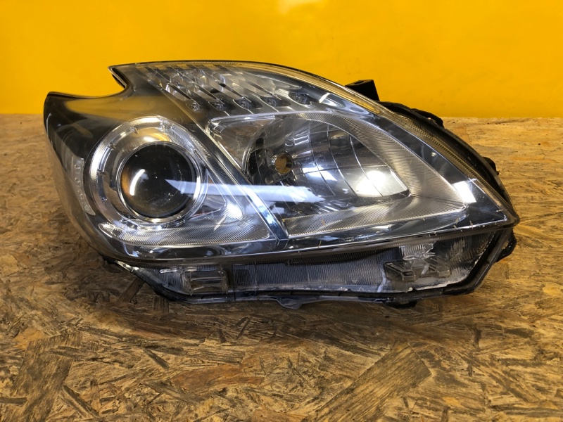 Фара правая PRIUS - 30 09-17 Фара правая PRIUS - 30 09-17