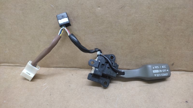 Переключатель круиз-контроля правый LEXUS LS430 00-06 2004 UCF30L 4.3 3UZFE 84630-50070 Б/У