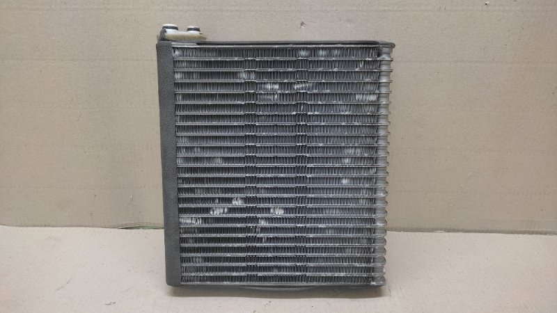 Испаритель кондиционера LEXUS LS430 00-06 2004 UCF30L 4.3 3UZFE 88501-50211 Б/У