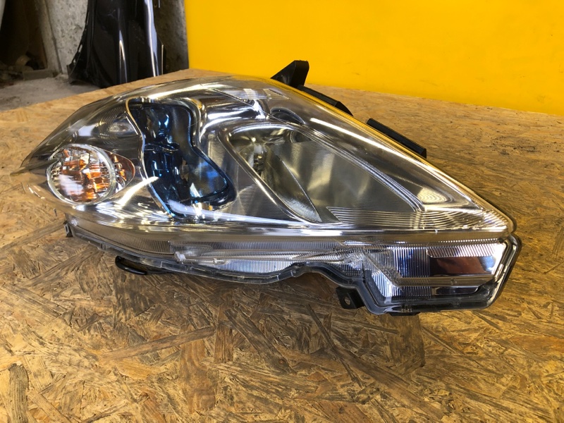 Фара левая LEAF 10-17