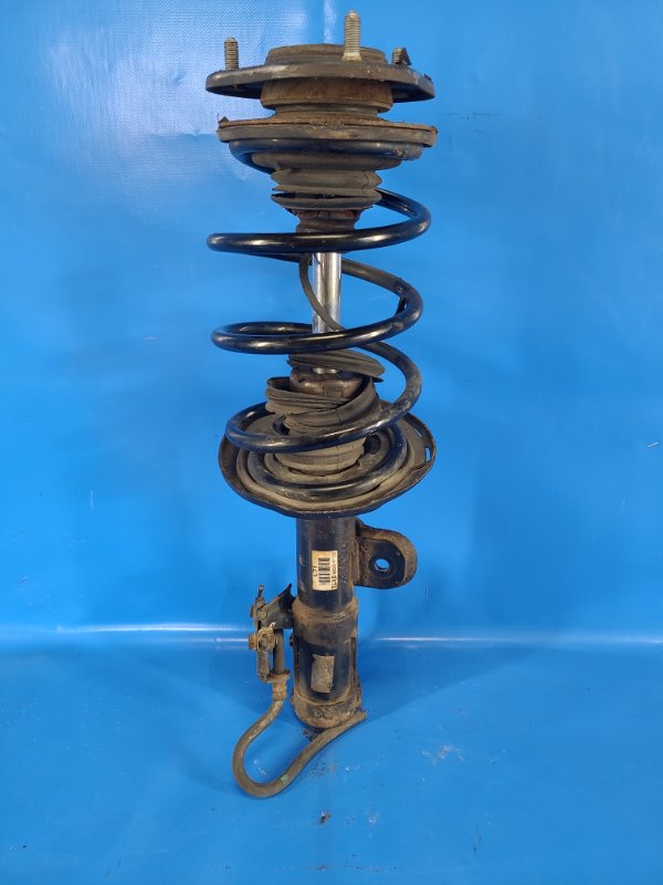 Амортизатор передний левый PRIUS - 30 09-17 Амортизатор передний левый PRIUS - 30 09-17