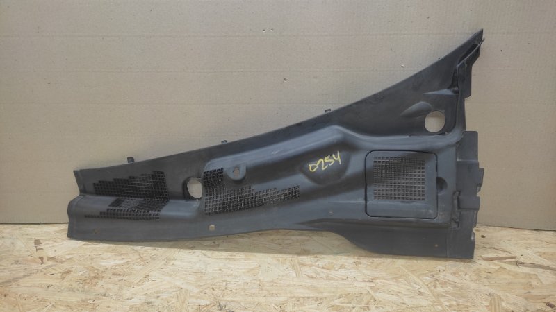 Пластик под лобовое стекло / Жабо левый NISSAN MURANO Z50 02-07 2004 3.5 VQ35DE 66863-CA000 Б/У