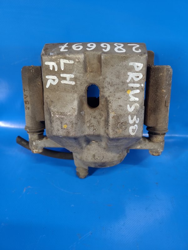 Суппорт тормозной передний левый TOYOTA PRIUS - 30 09-17 4775047060 Б/У