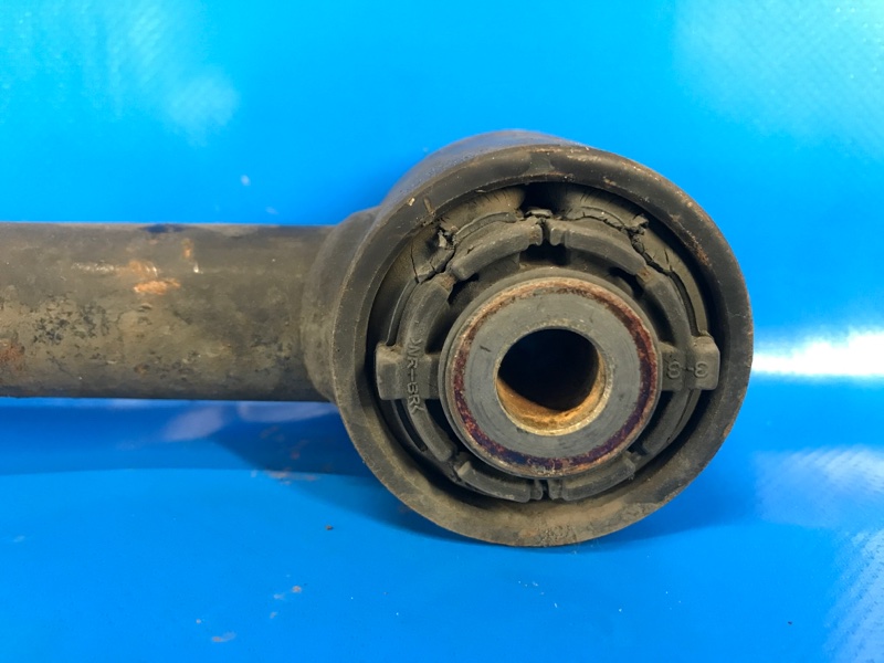 Рычаг задней подвески поперечный правый MAZDA CX-5 (KE) 11-17