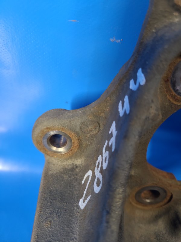 Цапфа задняя левая MAZDA CX-5 (KE) 11-17