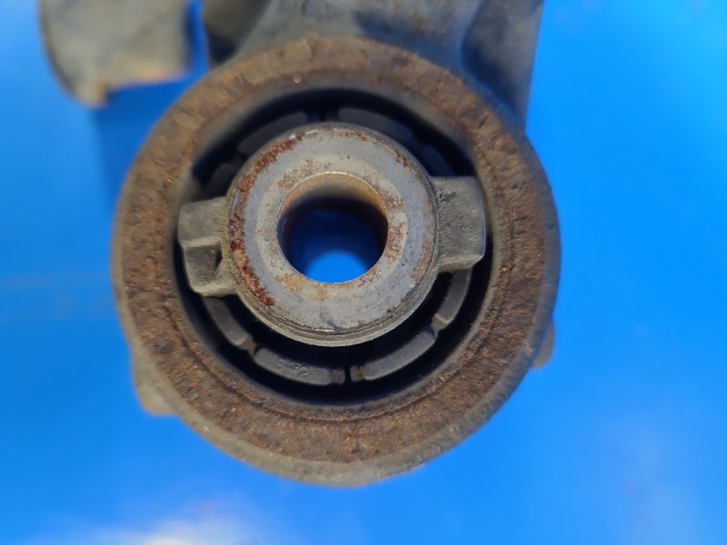 Цапфа задняя правая CX-5 (KE) 11-17