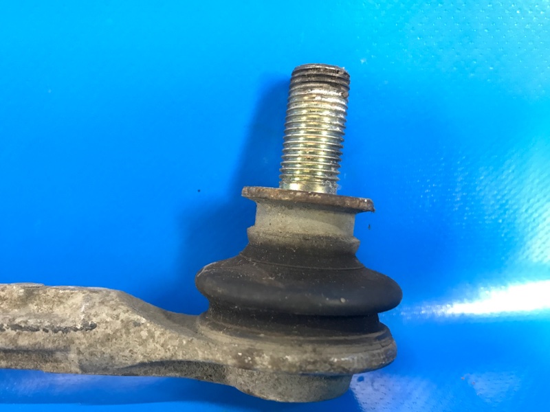 Стойка стабилизатора передняя левая TOYOTA PRIUS - 30 09-17